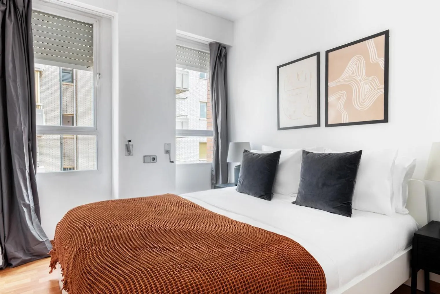 Galvany 3Br Apartment W Balcony Bcn-98 Barcelona