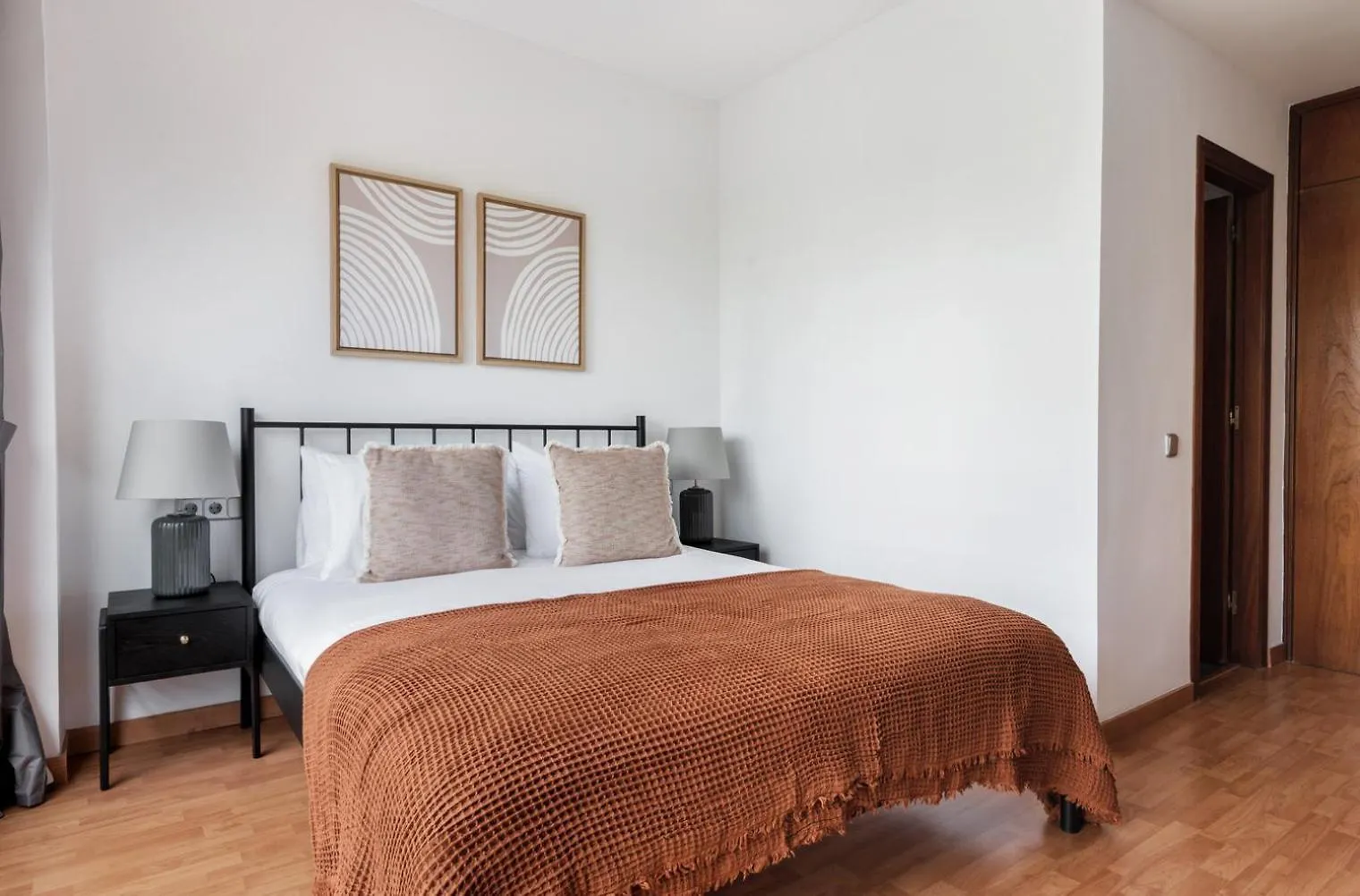 Galvany 3Br Apartment W Balcony Bcn-98 Barcelona